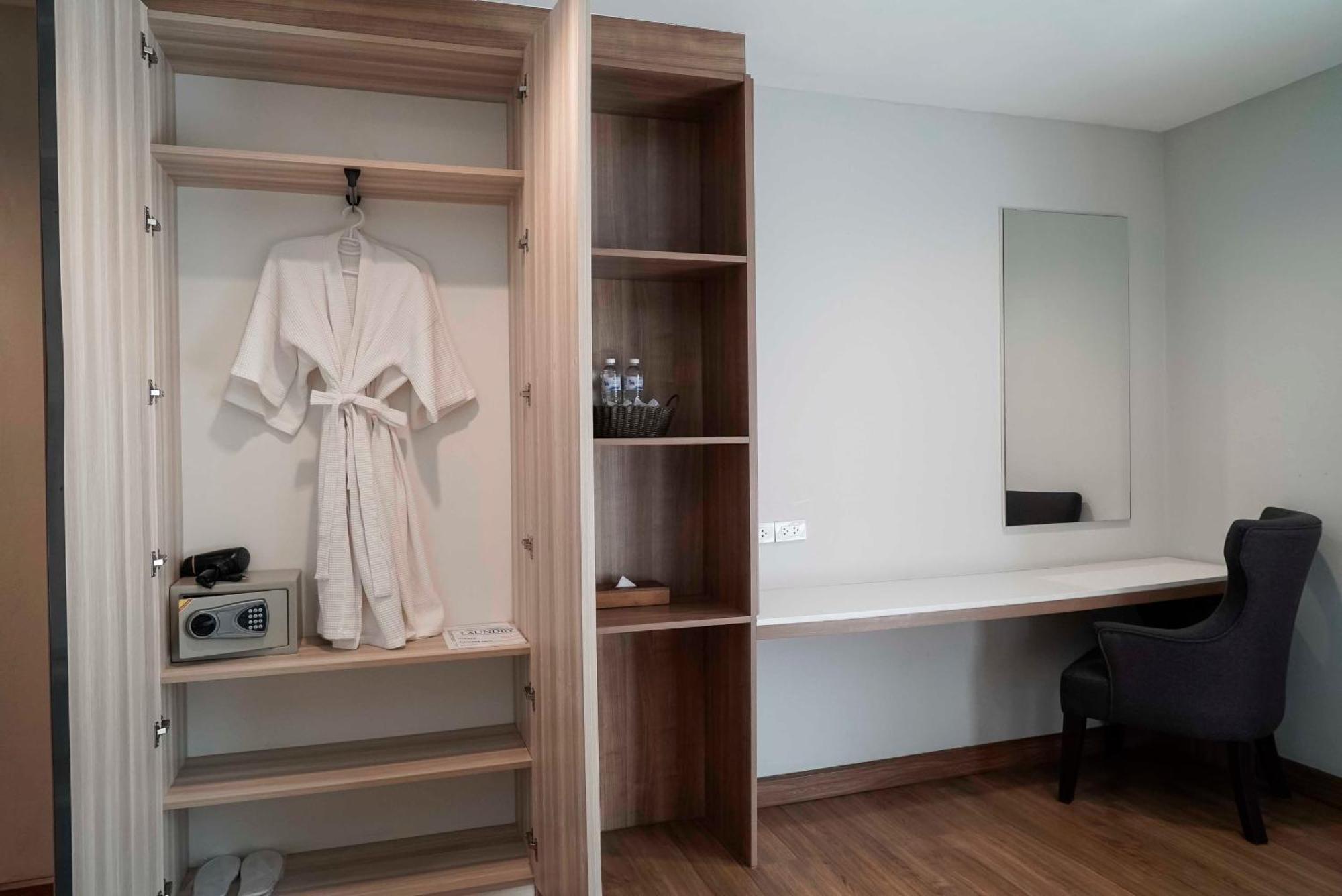 Nantra Chiangmai Riverfront Hotel Csiangmaj Szoba fotó