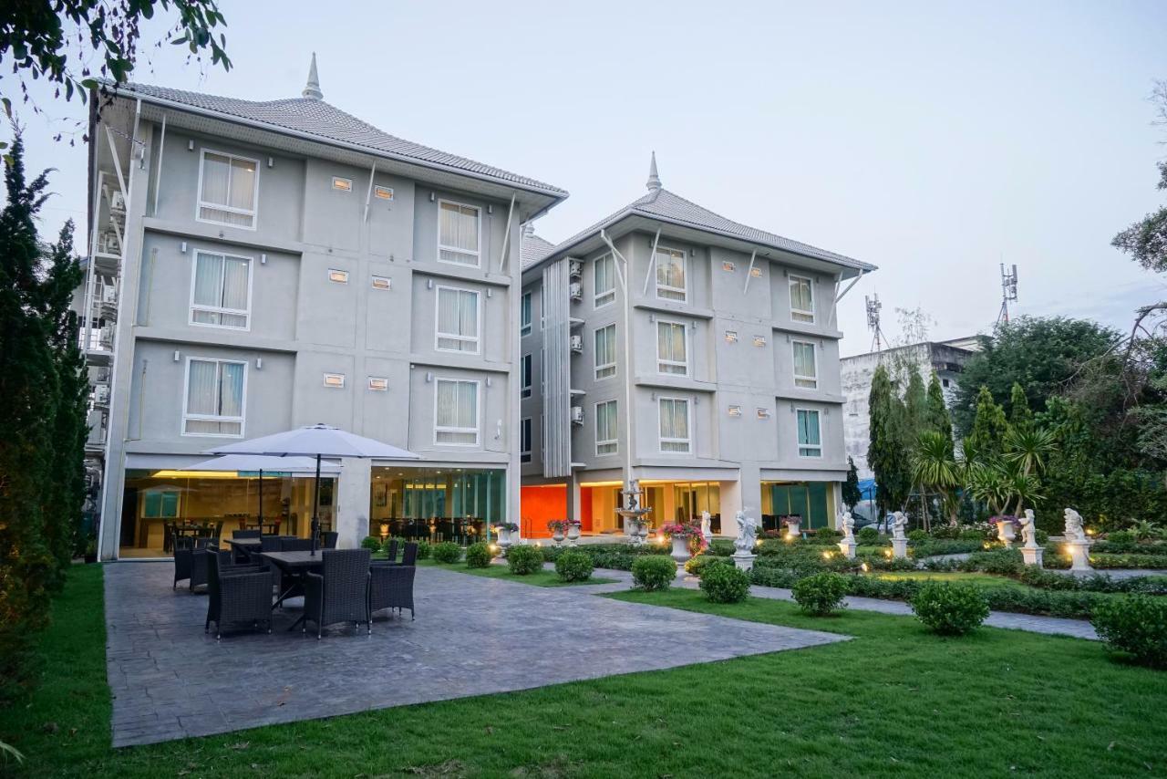 Nantra Chiangmai Riverfront Hotel Csiangmaj Kültér fotó