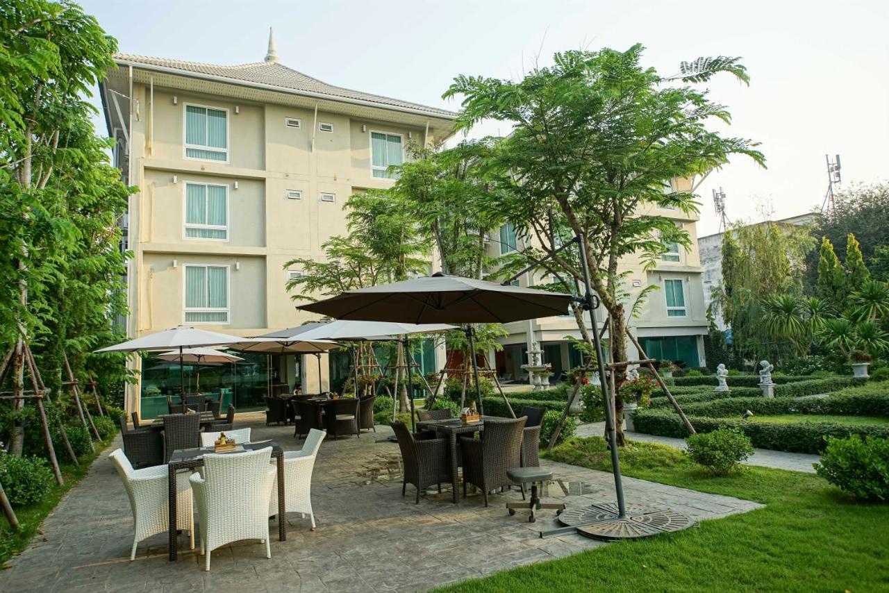 Nantra Chiangmai Riverfront Hotel Csiangmaj Kültér fotó